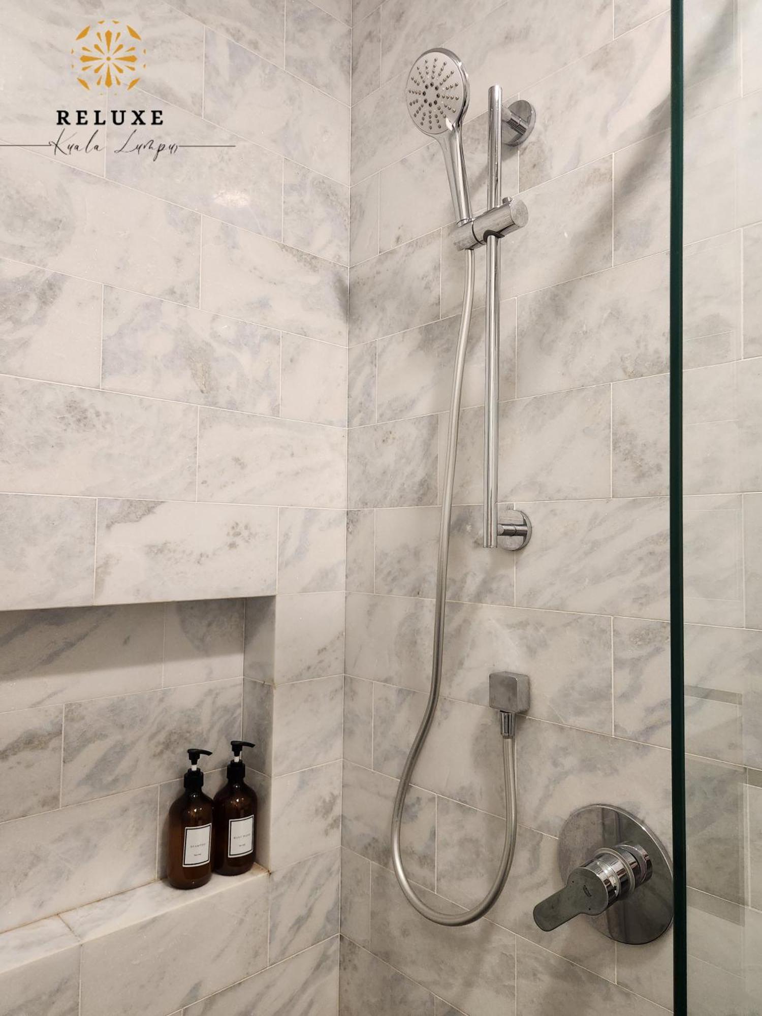 The Platinum 2 Klcc Premium Suite By Reluxe 吉隆坡 外观 照片